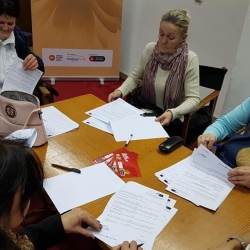 Signed agreements to support 5 women, formerly Safe House beneficiaries and beneficiaries of the Centre for Women in financing their entrepreneurial ideas